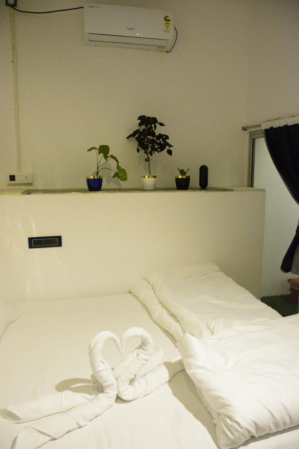 Deluxe Double or Twin Room, Garden View | Laptop workspace, free WiFi
