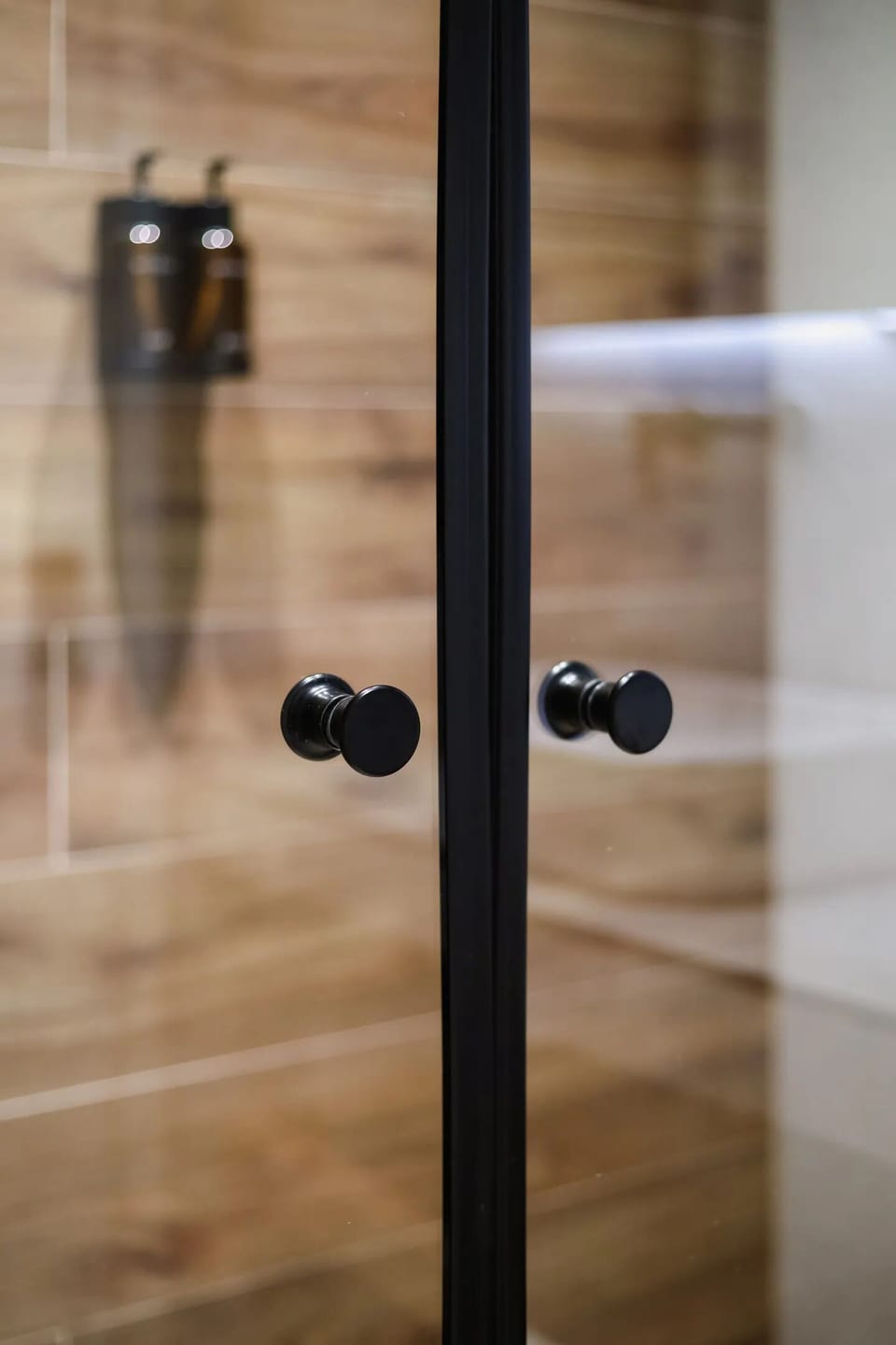 Shower, free toiletries, hair dryer, slippers