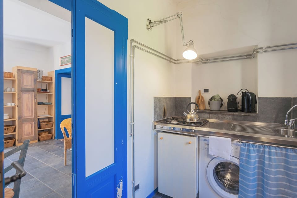 Apartment (2 Bedrooms) | Private kitchen | Fridge, microwave, oven, espresso maker