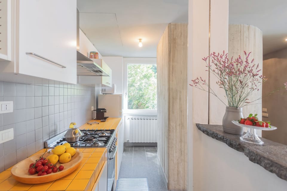 Apartment (2 Bedrooms) | Private kitchenette | Microwave, oven, espresso maker, electric kettle