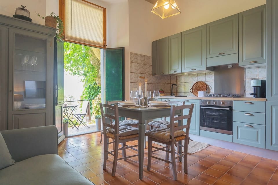Apartment, 1 Bedroom (1 Bedroom) | Private kitchenette | Oven, espresso maker, electric kettle, highchair