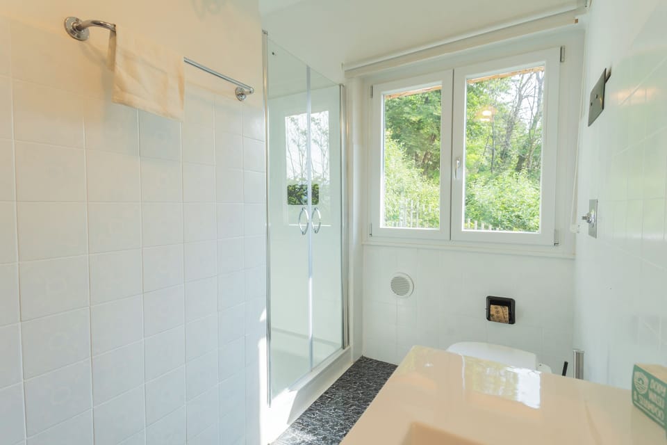 Top Lake View Villetta by Rent all Como Villa in Cernobbio