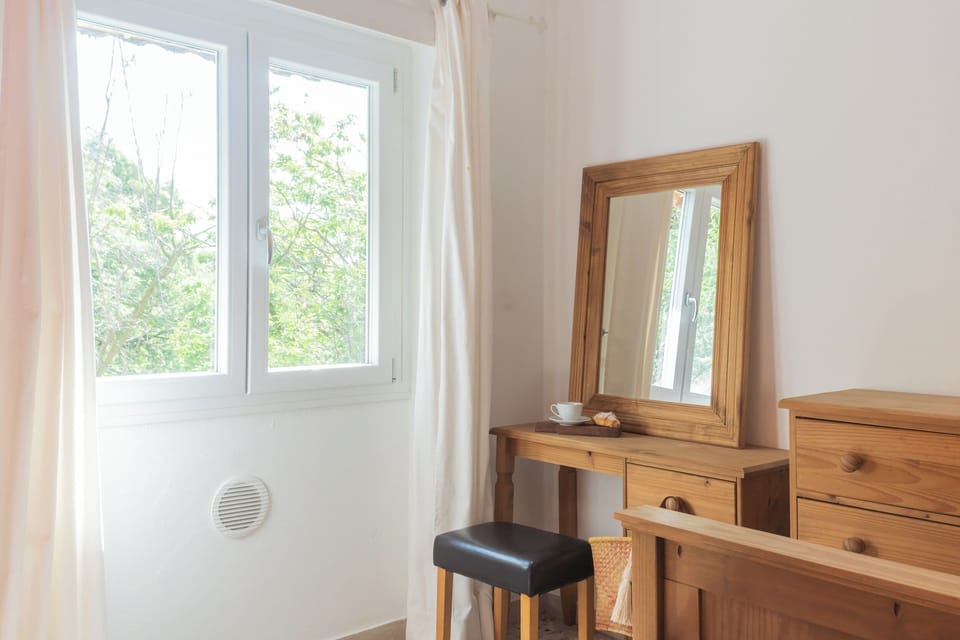 Villa (2 Bedrooms) | 2 bedrooms, iron/ironing board, bed sheets
