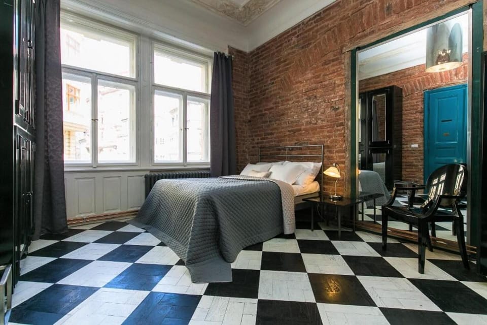 Apartment | 2 bedrooms, iron/ironing board, free WiFi, bed sheets