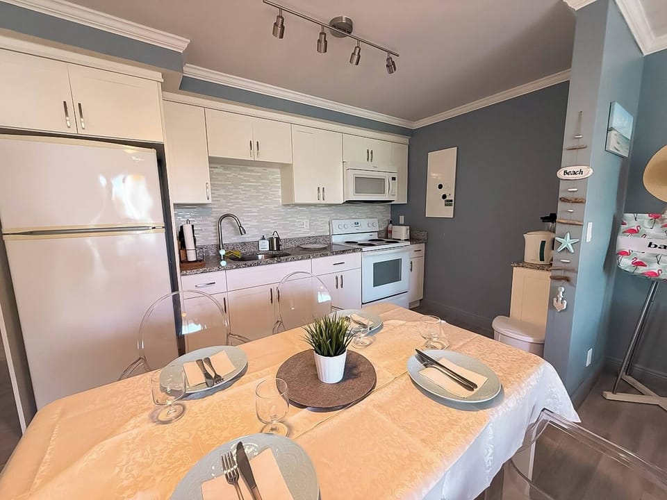 Studio, 1 Bedroom, Patio, Garden View | Interior