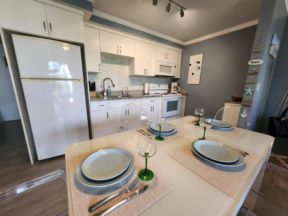 Studio, 1 Bedroom, Patio, Garden View | Interior