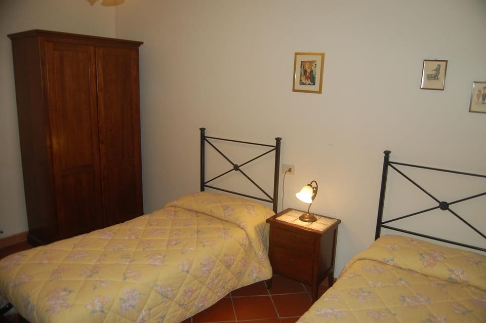 Apartment, Patio | 2 bedrooms, iron/ironing board, free WiFi