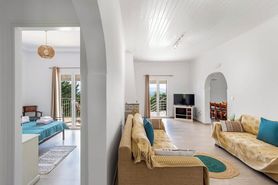 Basic Villa, Sea View | Living area | TV