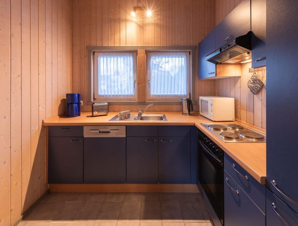 House | Private kitchen | Highchair