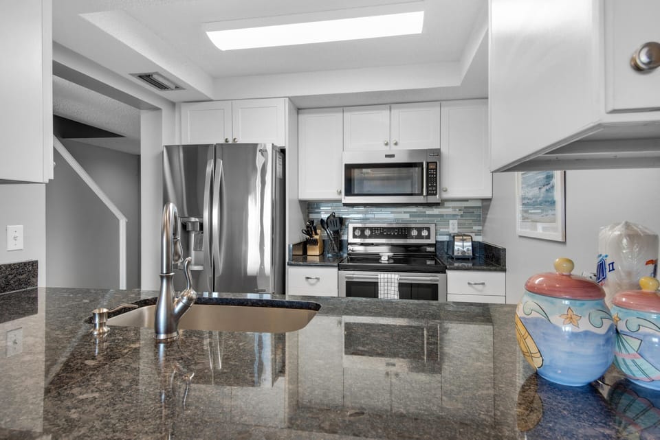 Condo, Multiple Beds (Santa Rosa Dunes 825) | Private kitchen | Oven, toaster