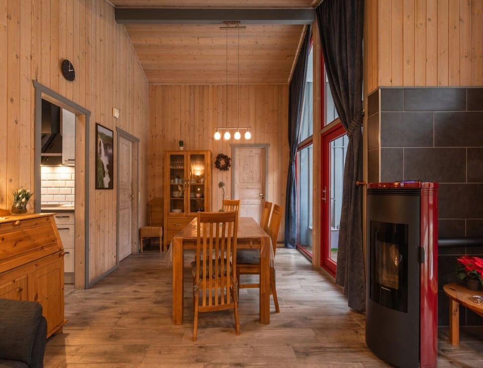 House | Dining