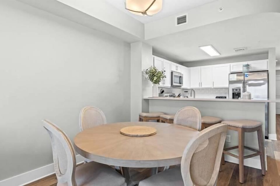 Condo, Multiple Beds (Calypso 3-1107) | Dining