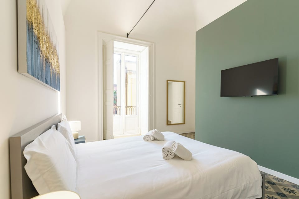 Blackout drapes, soundproofing, iron/ironing board, free WiFi