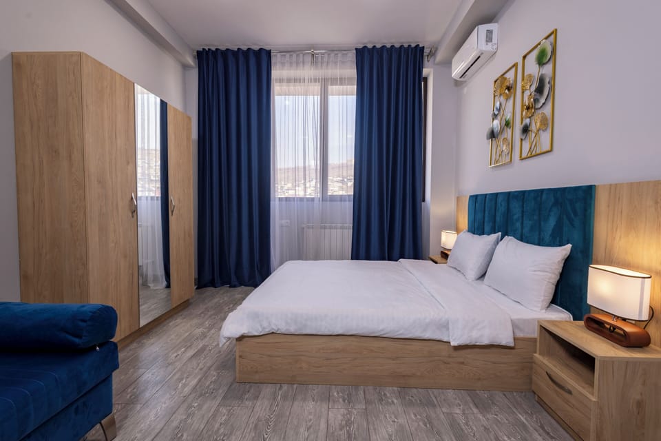 Deluxe Double Room, Balcony, City View | Premium bedding, individually decorated, individually furnished