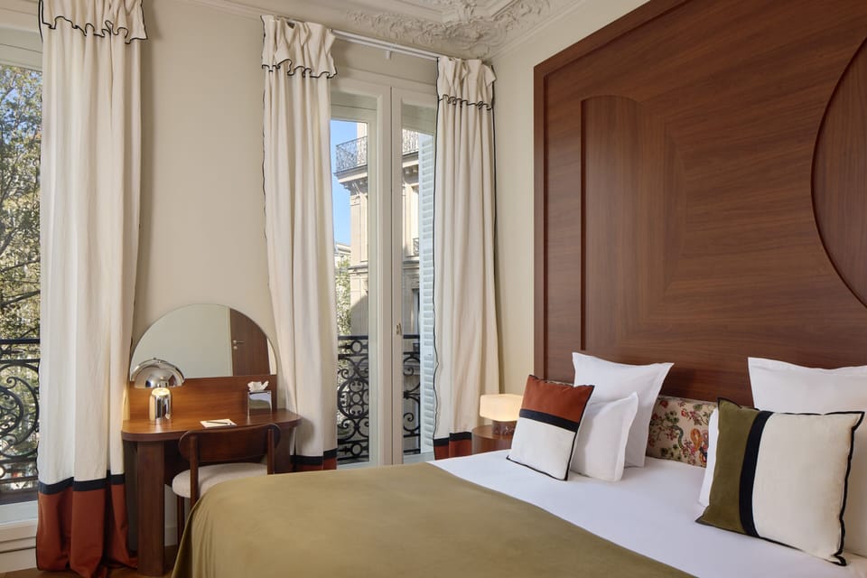 Deluxe Room | Premium bedding, in-room safe, individually decorated