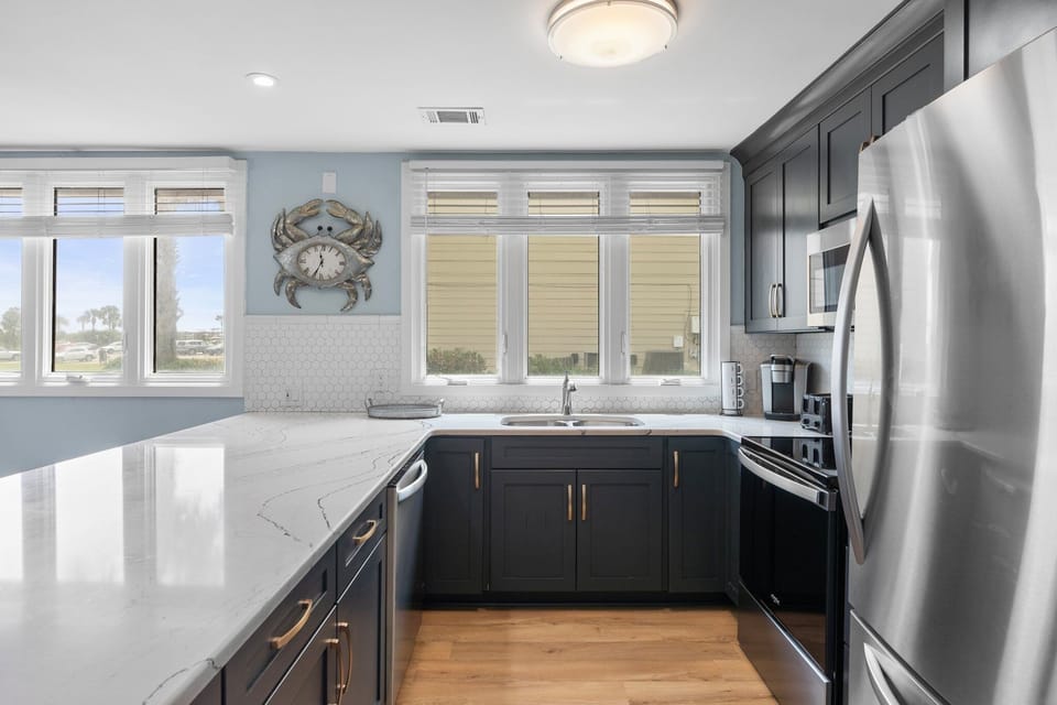 Condo, 3 Bedrooms | Private kitchen | Coffee/tea maker, fridge, oven, toaster