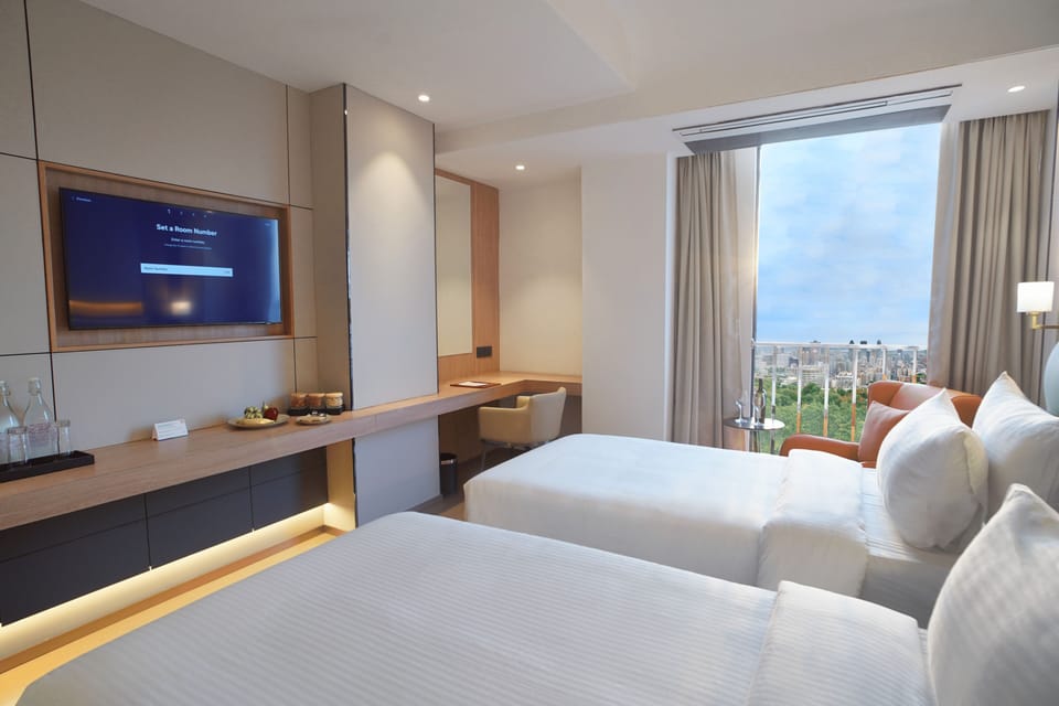 Minibar, iron/ironing board, free WiFi, bed sheets
