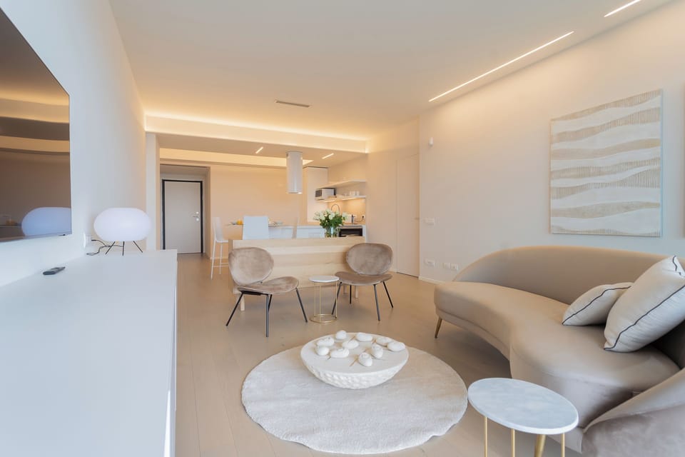 Apartment (1 Bedroom) | Living area | TV