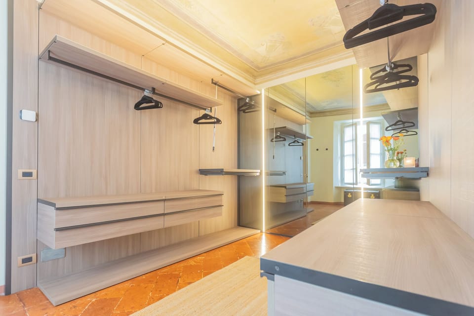 Apartment (2 Bedrooms) | Wardrobe