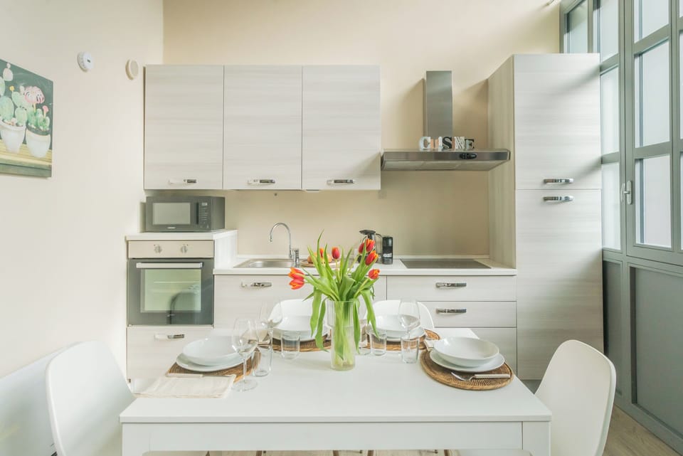 Fridge, oven, espresso maker, electric kettle
