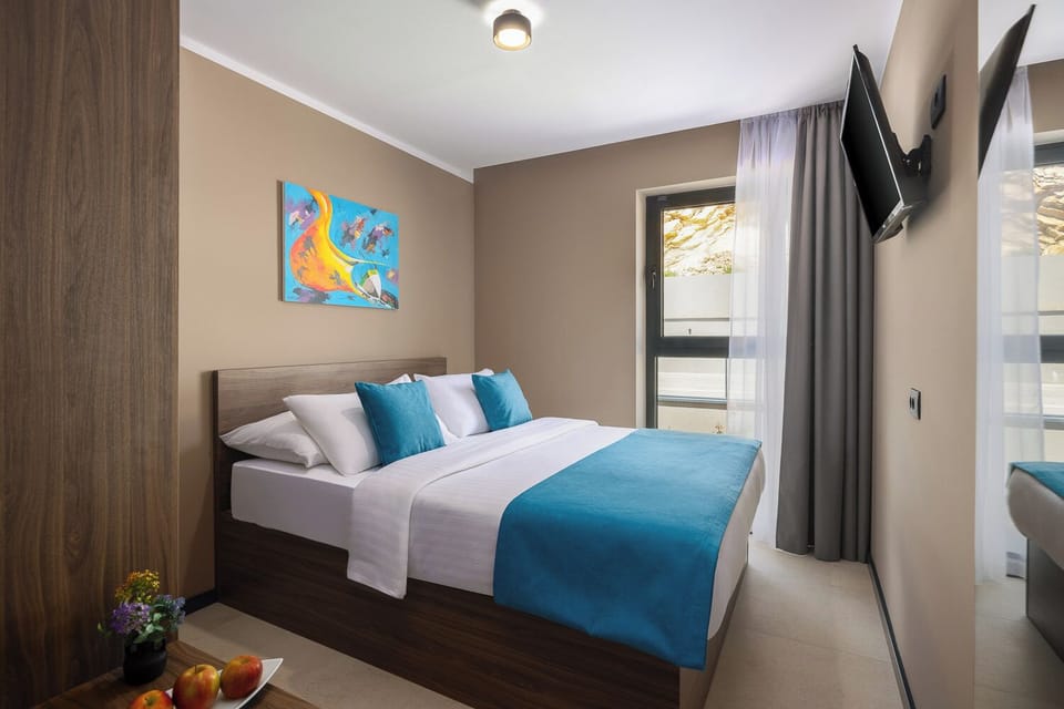 Classic double room | Minibar, desk, soundproofing, WiFi (free)