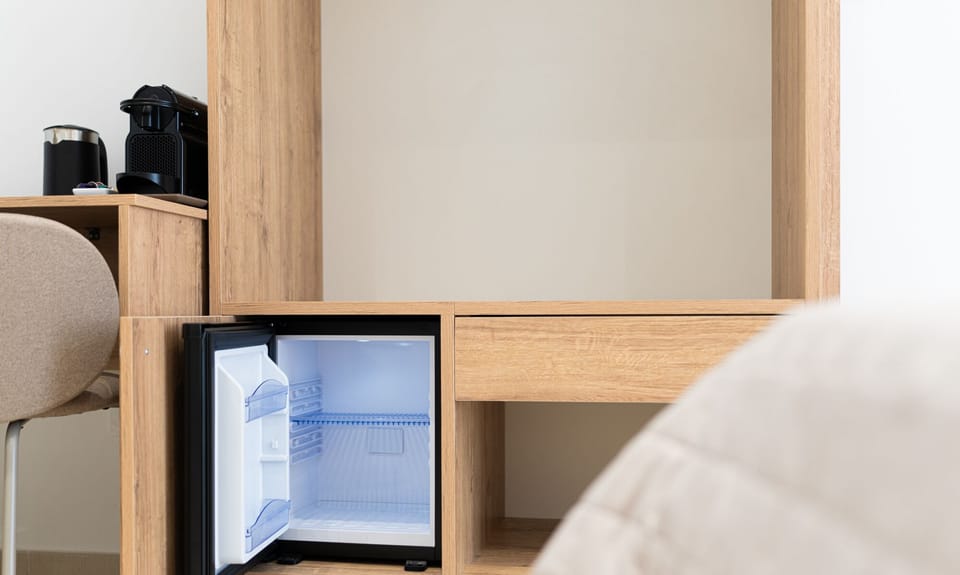 Luxury Double Room, Balcony | Desk, soundproofing, WiFi (free)