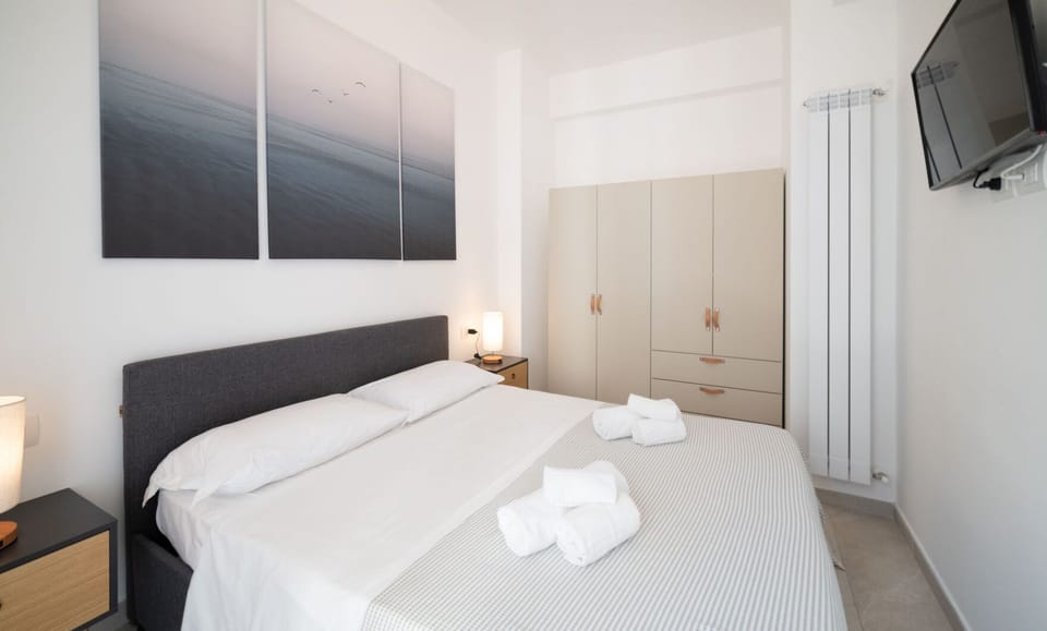 Deluxe Apartment, Balcony, City View | Soundproofing, WiFi (free)