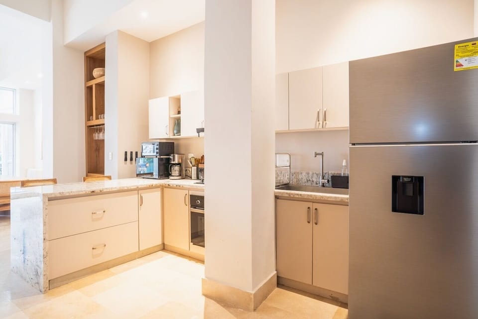 Luxury House | Private kitchen | Toaster