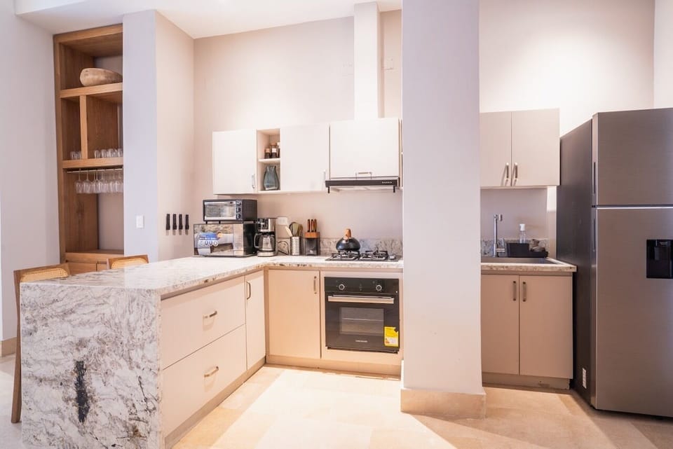 Luxury House | Private kitchen | Toaster