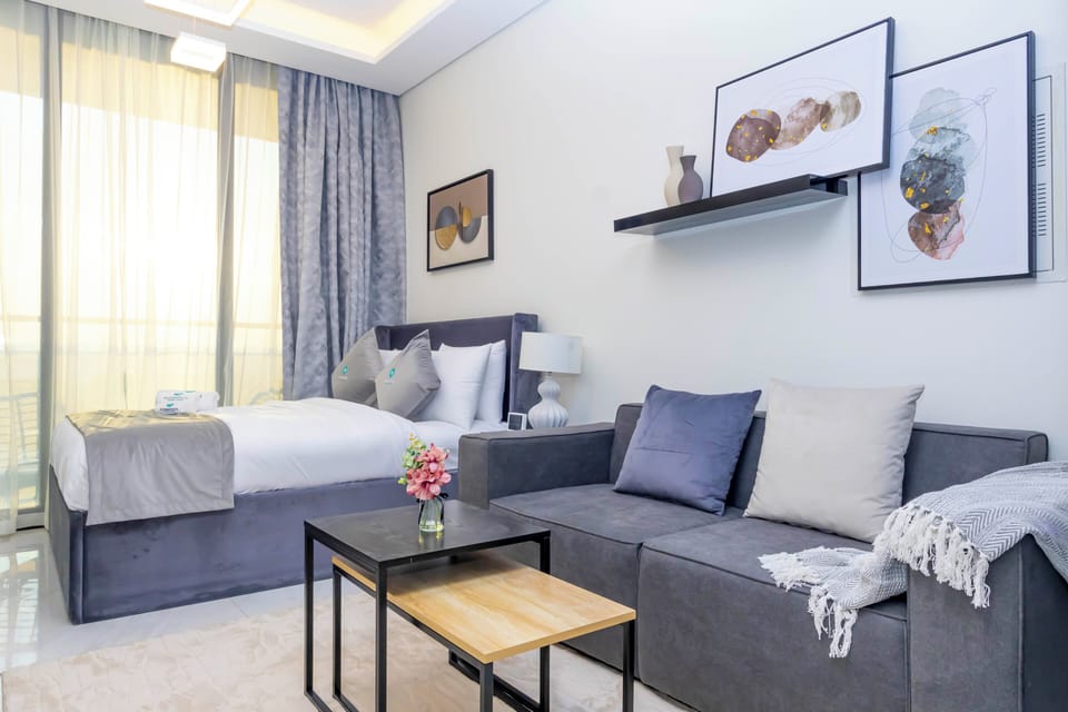 Deluxe Studio, City View | In-room safe, free WiFi