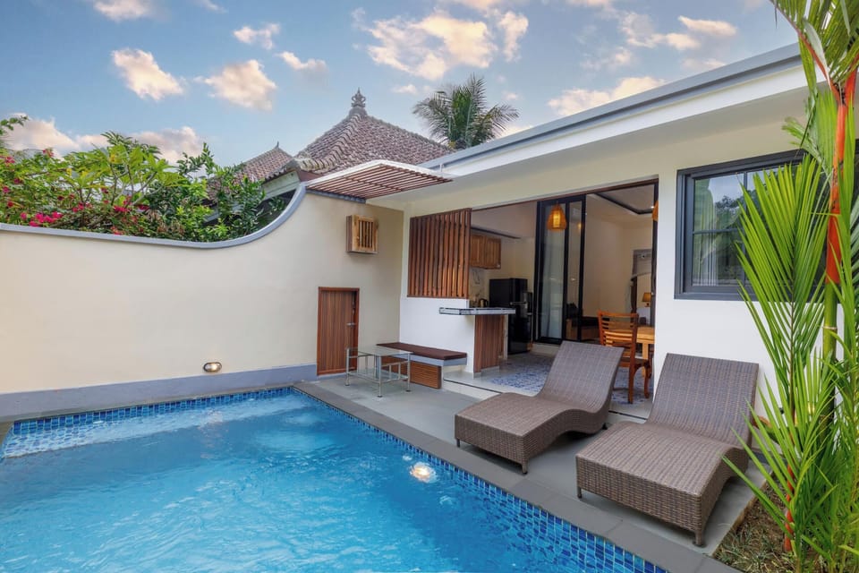 Private pool