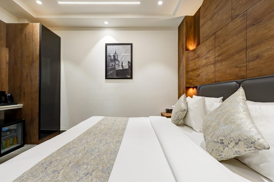 Tyche Boutique Room | Egyptian cotton sheets, premium bedding, free minibar, in-room safe