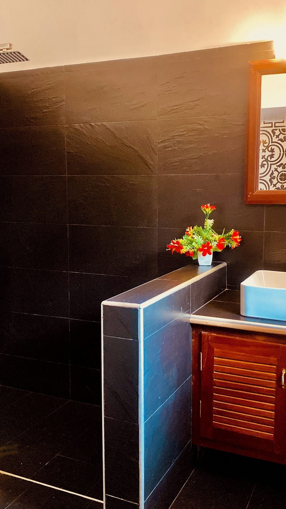 Room, 2 Bedrooms, Smoking, Balcony | Bathroom