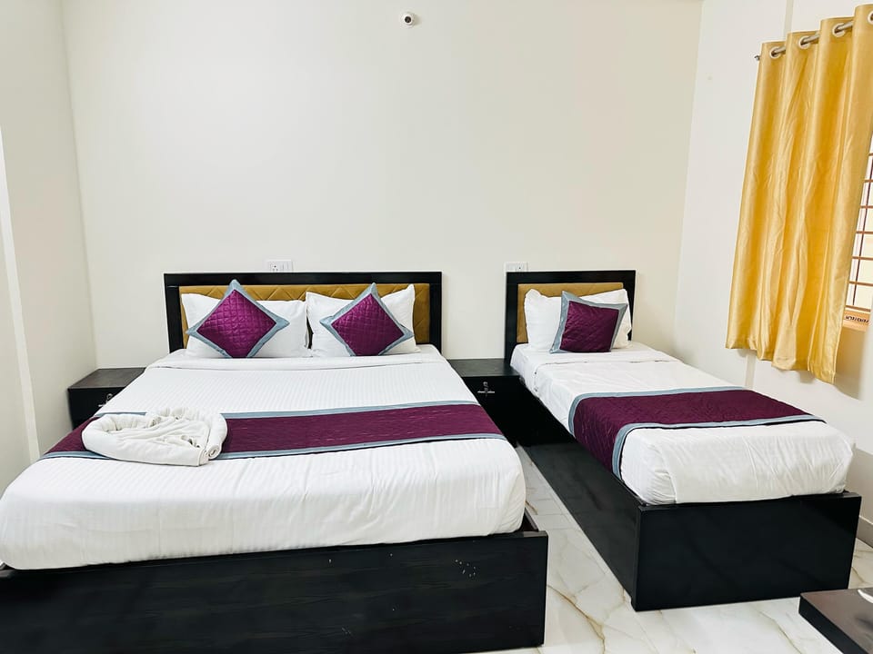 In-room safe, desk, laptop workspace, soundproofing