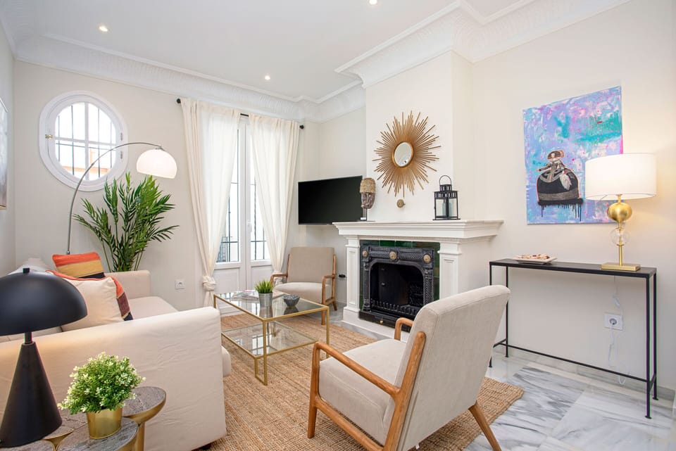 Apartment (2 Bedrooms) | Living room