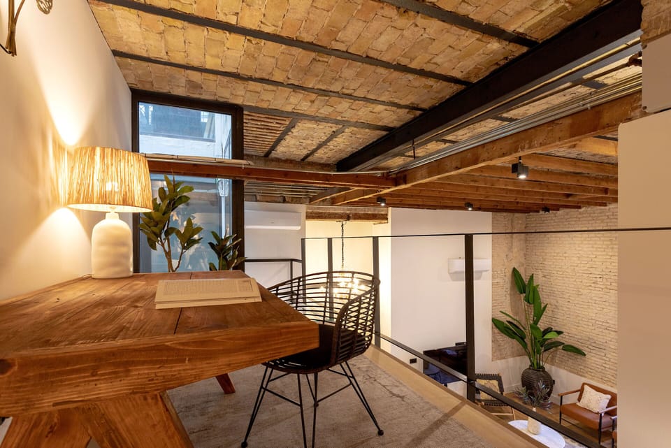 Genteel Home Almansa Apartment in Seville