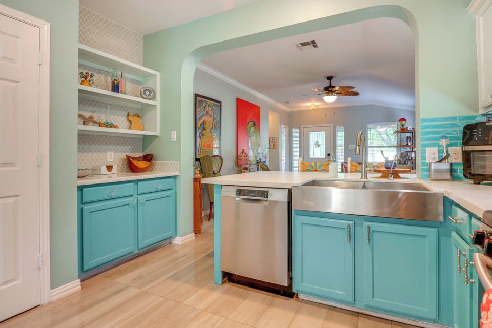 House (3 Bedrooms) | Interior