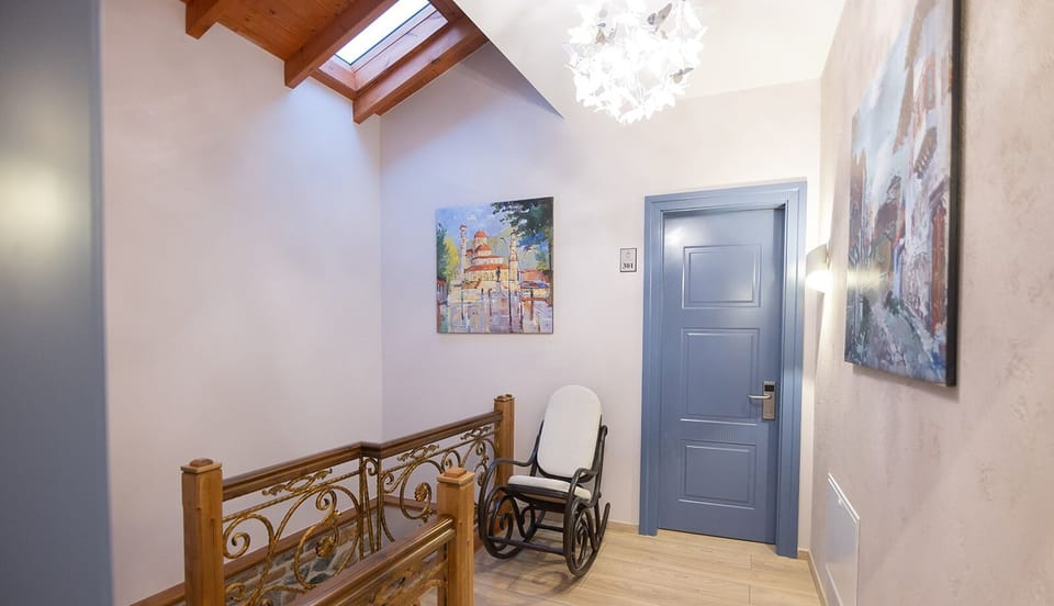 37-inch Smart TV with digital channels