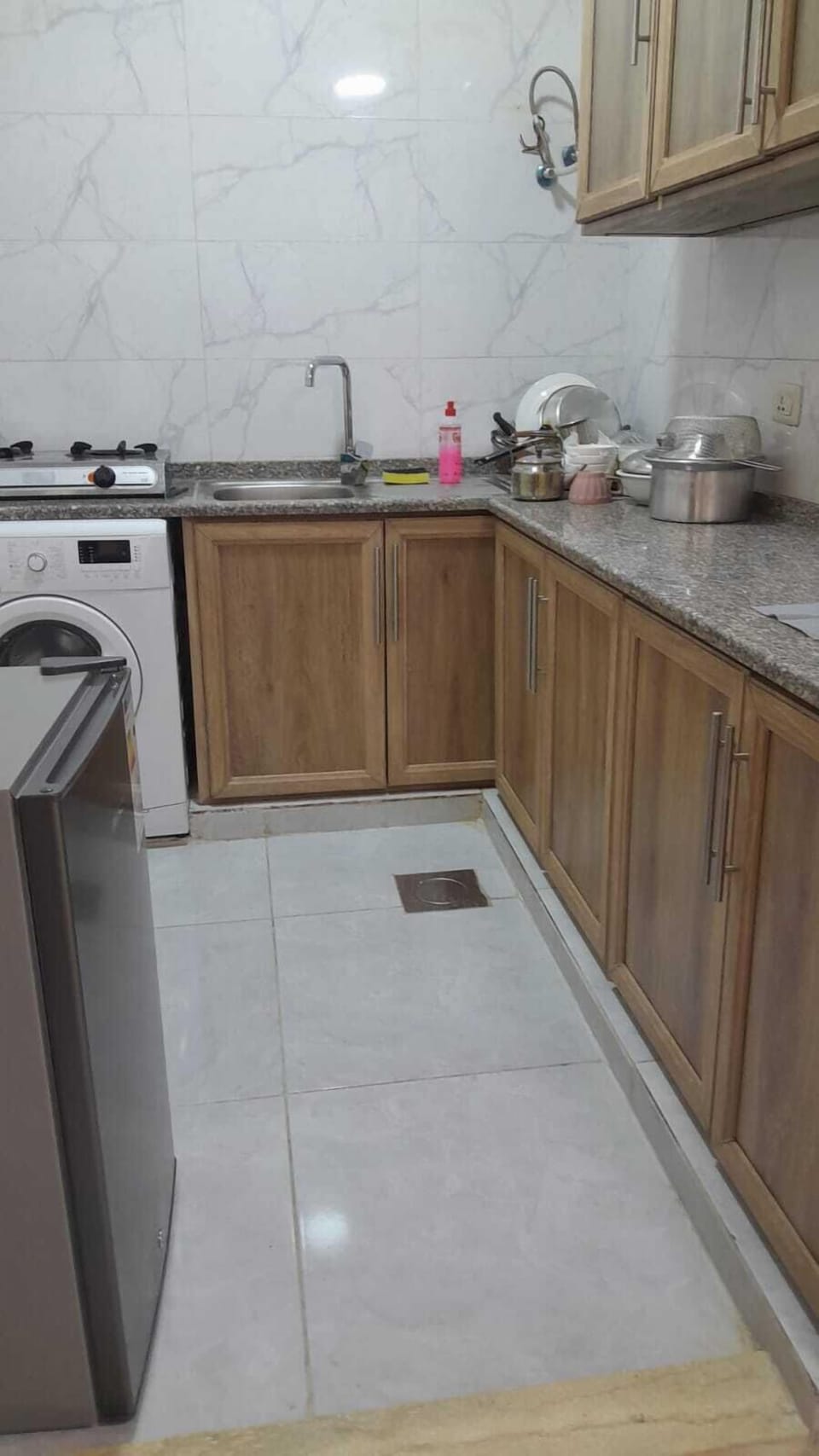 Family Suite | Private kitchen | Fridge, shared microwave, oven, dishwasher