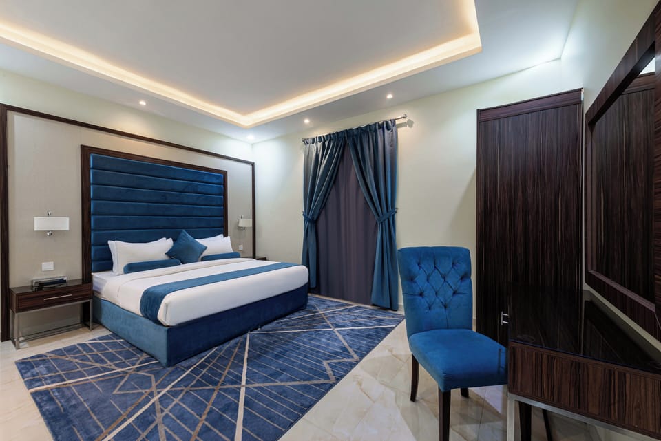 Family Suite | Egyptian cotton sheets, premium bedding, minibar, soundproofing