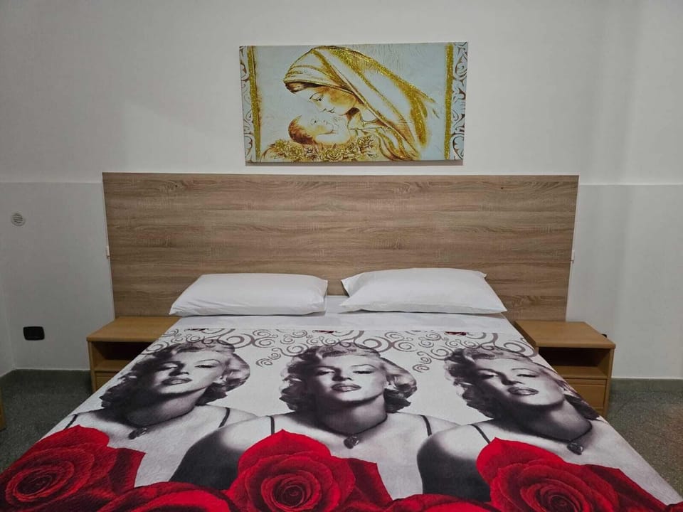 Double Room | Free WiFi