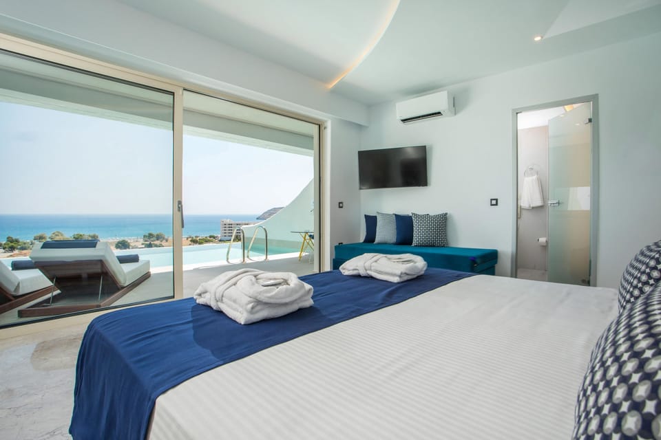Executive Suite, Sea View, Private Pool | Individually decorated, individually furnished, desk, laptop workspace