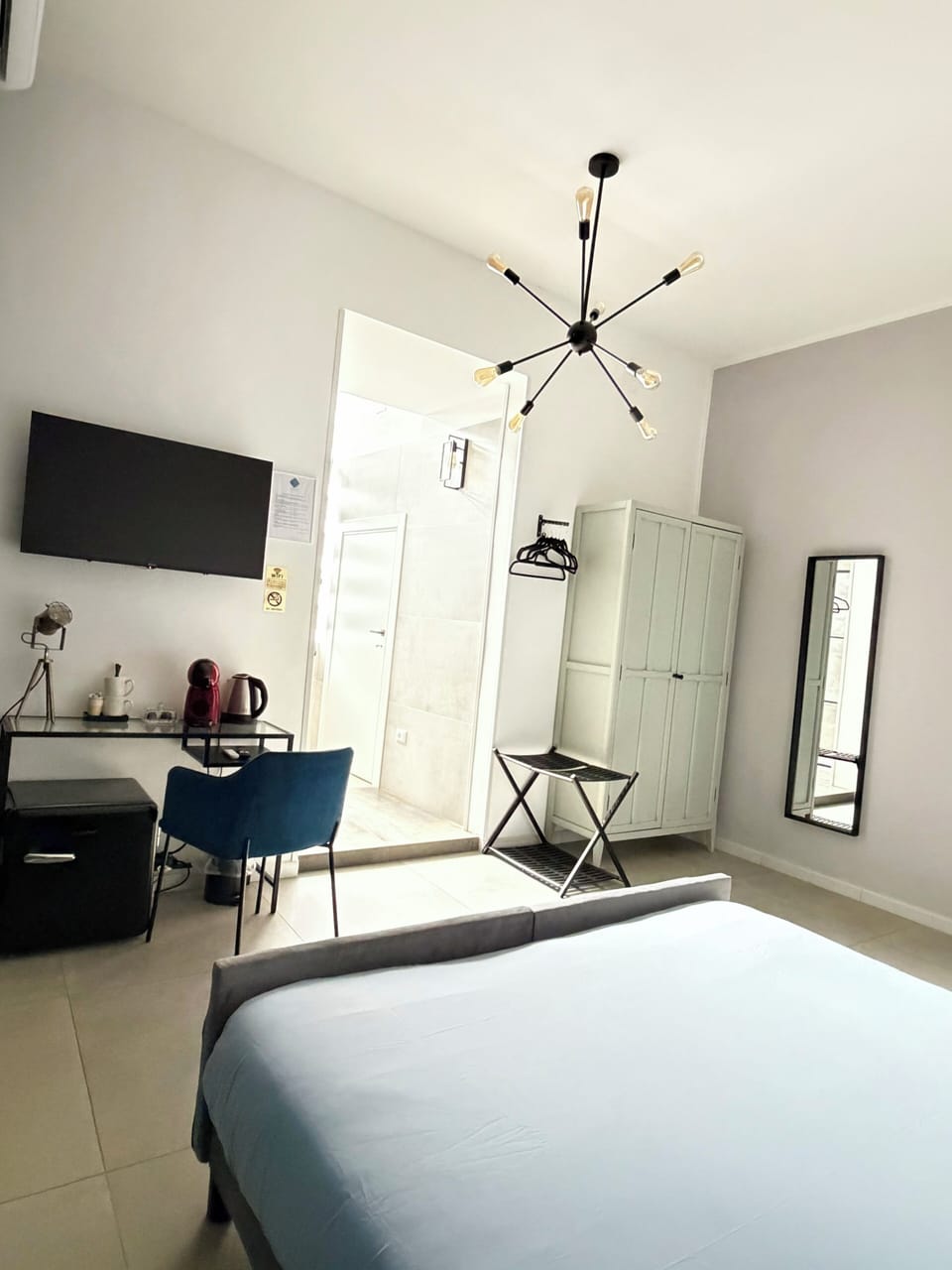 Comfort Room | Desk, soundproofing, free WiFi