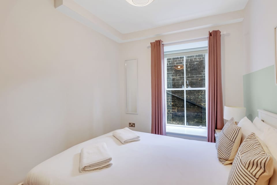 Earl Grey - North East Escapes Apartment in Alnwick