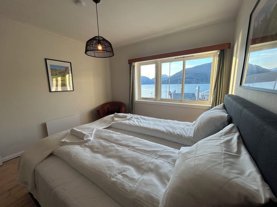 Double Room, Sea View | Individually decorated, individually furnished, free WiFi