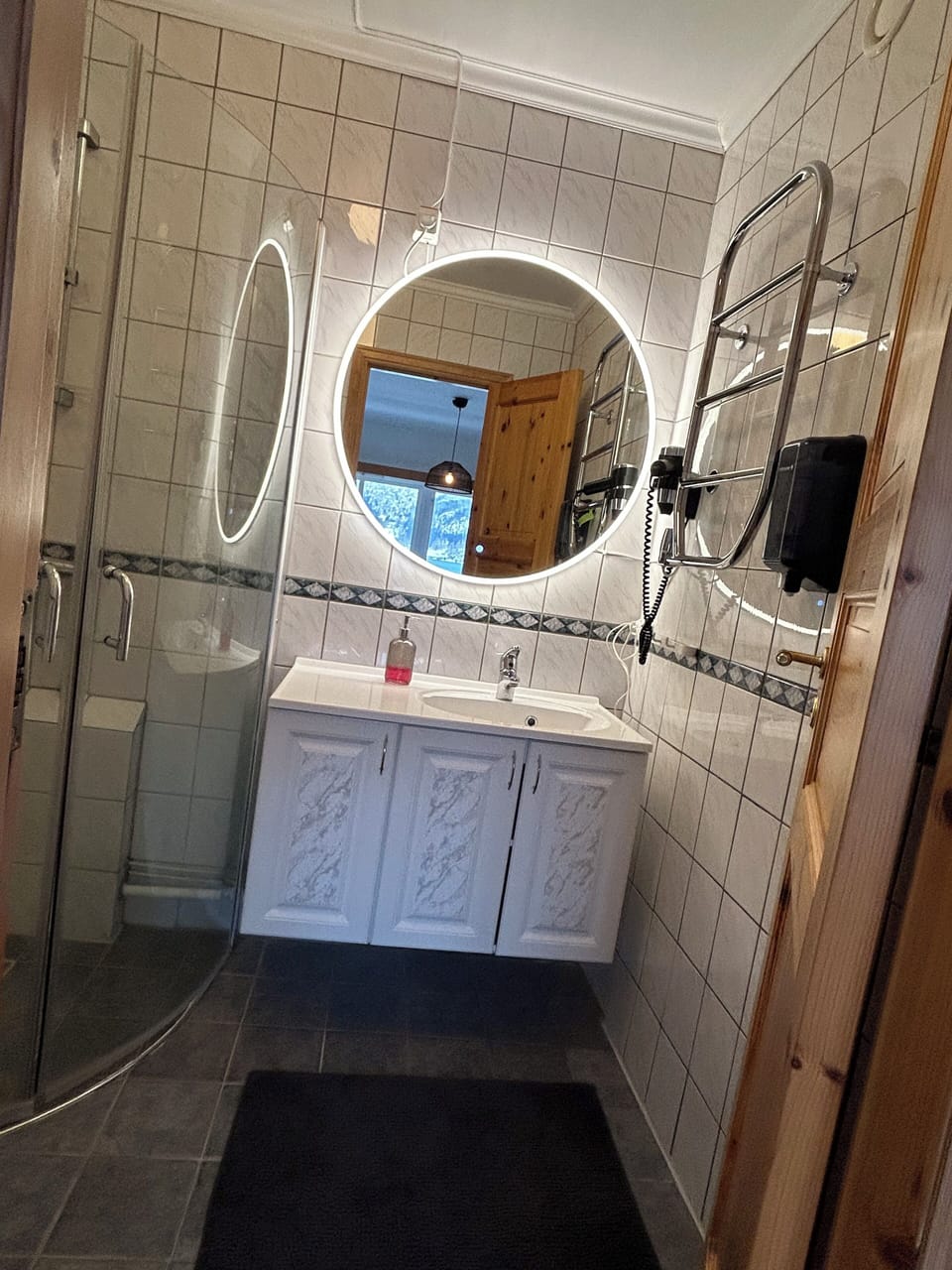 Double Room, Sea View | Individually decorated, individually furnished, free WiFi