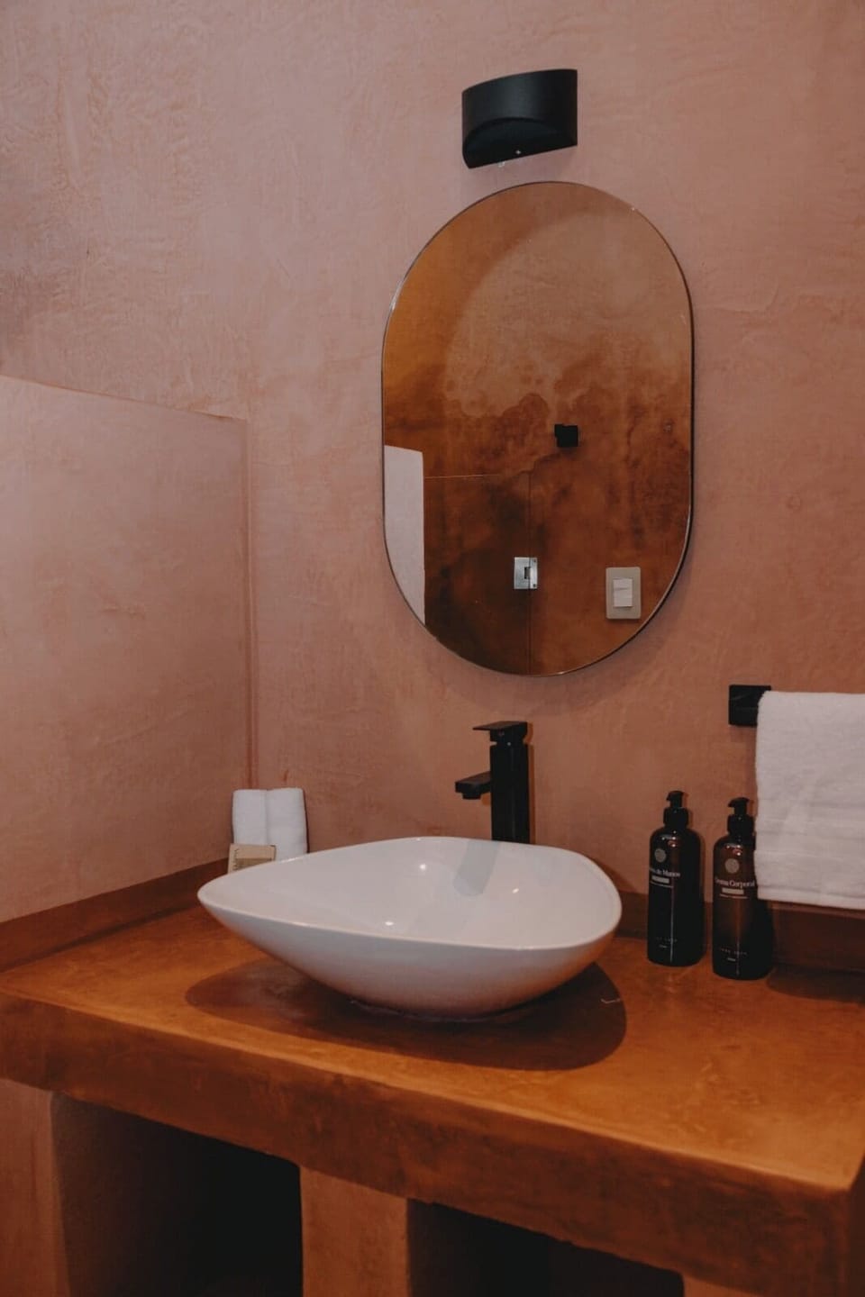 Double Room | Bathroom | Shower, hair dryer, slippers, towels