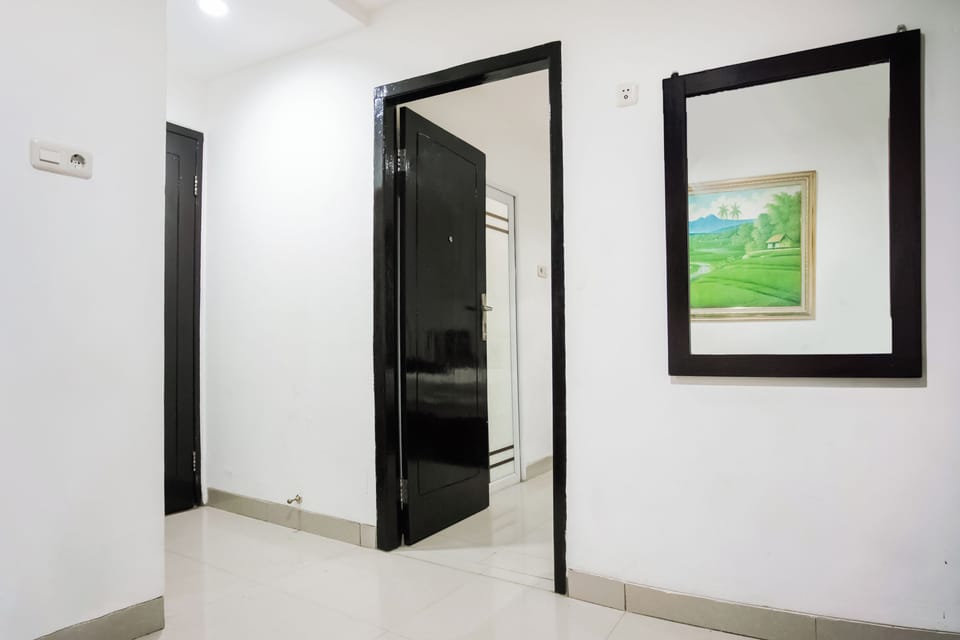 Standard Suite, 1 Double Bed | Laptop workspace, WiFi (free), bed sheets