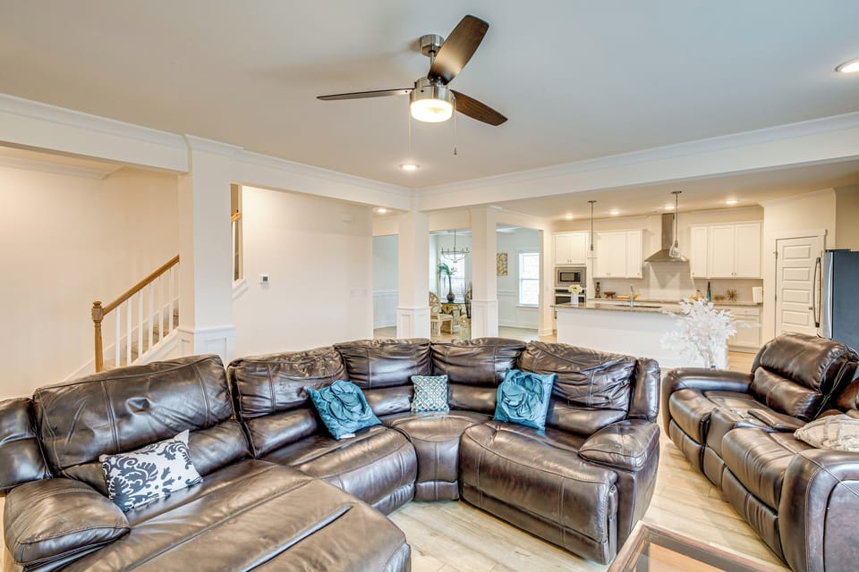 House (4 Bedrooms) | Front of property