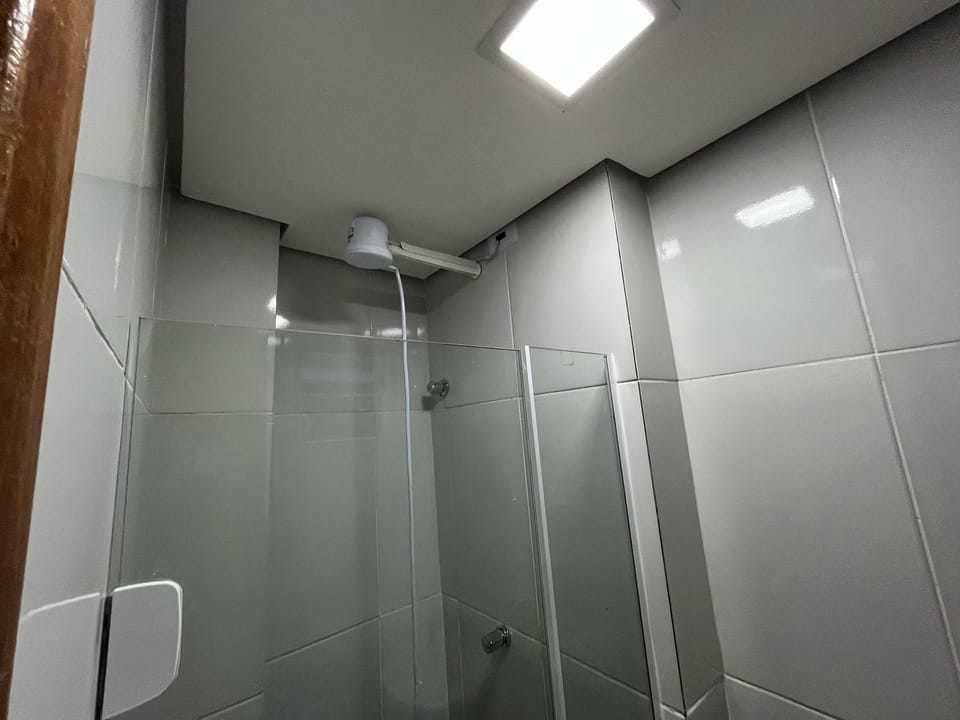 Basic Suite | Bathroom